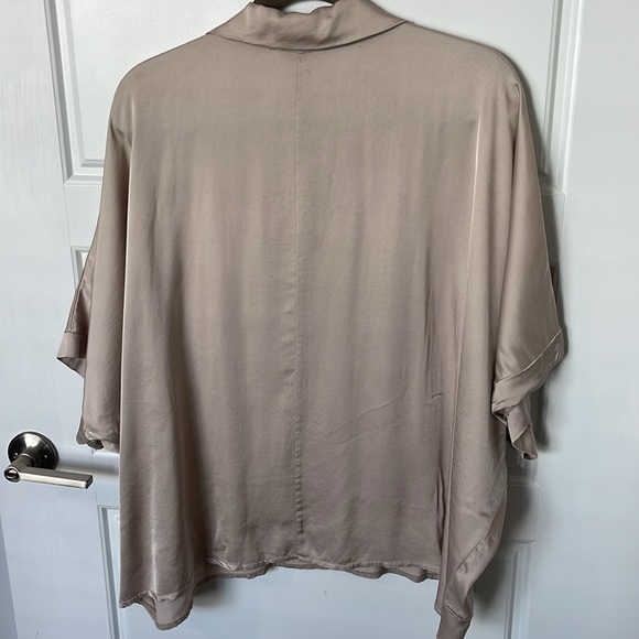 Sofia Maria Silk Top One Size - Picture 3 of 7